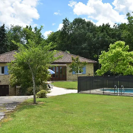Lavish Bungalow In Bars With Private Swimming Pool بيت للعطل Auriac-du-Périgord